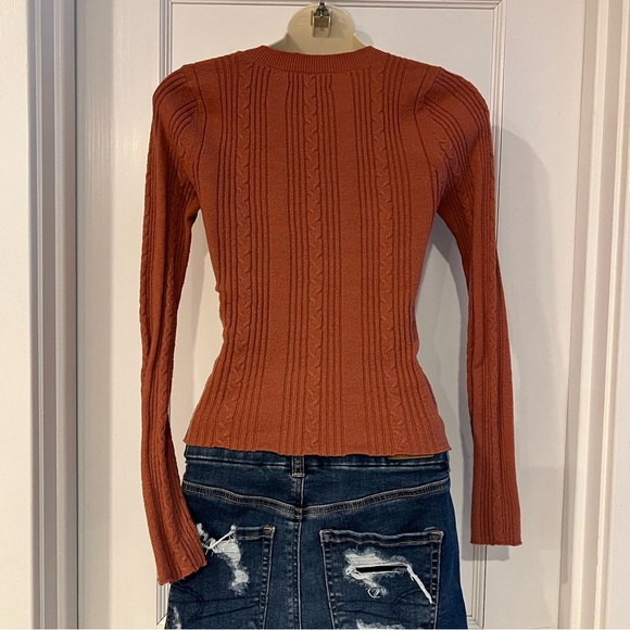 American Eagle Cable Sweater in Rust Womens Size X-Small - Picture 2 of 5